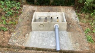 室田地内の水抜きボーリング工事が完成しました。
