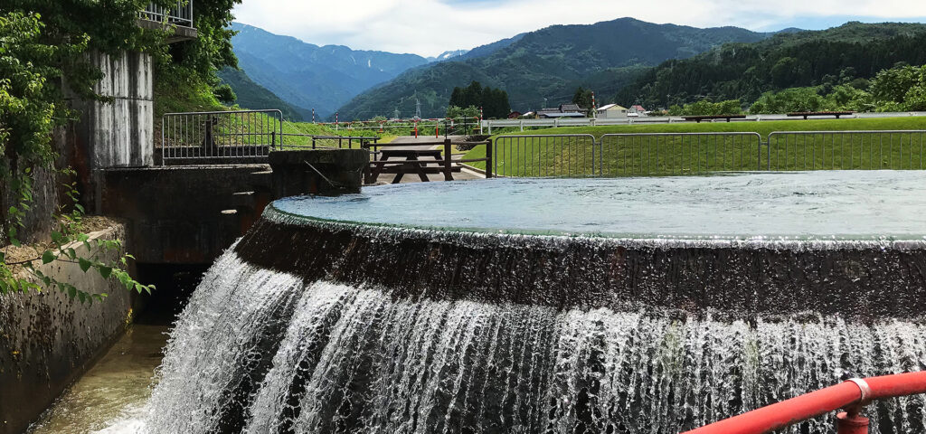 東山円筒分水槽
