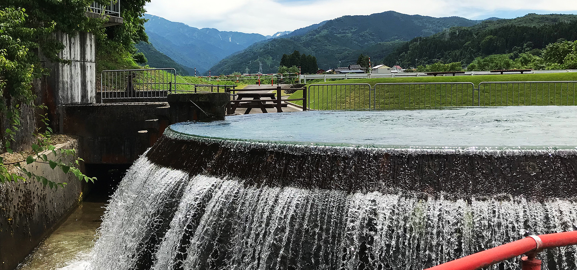 東山円筒分水槽