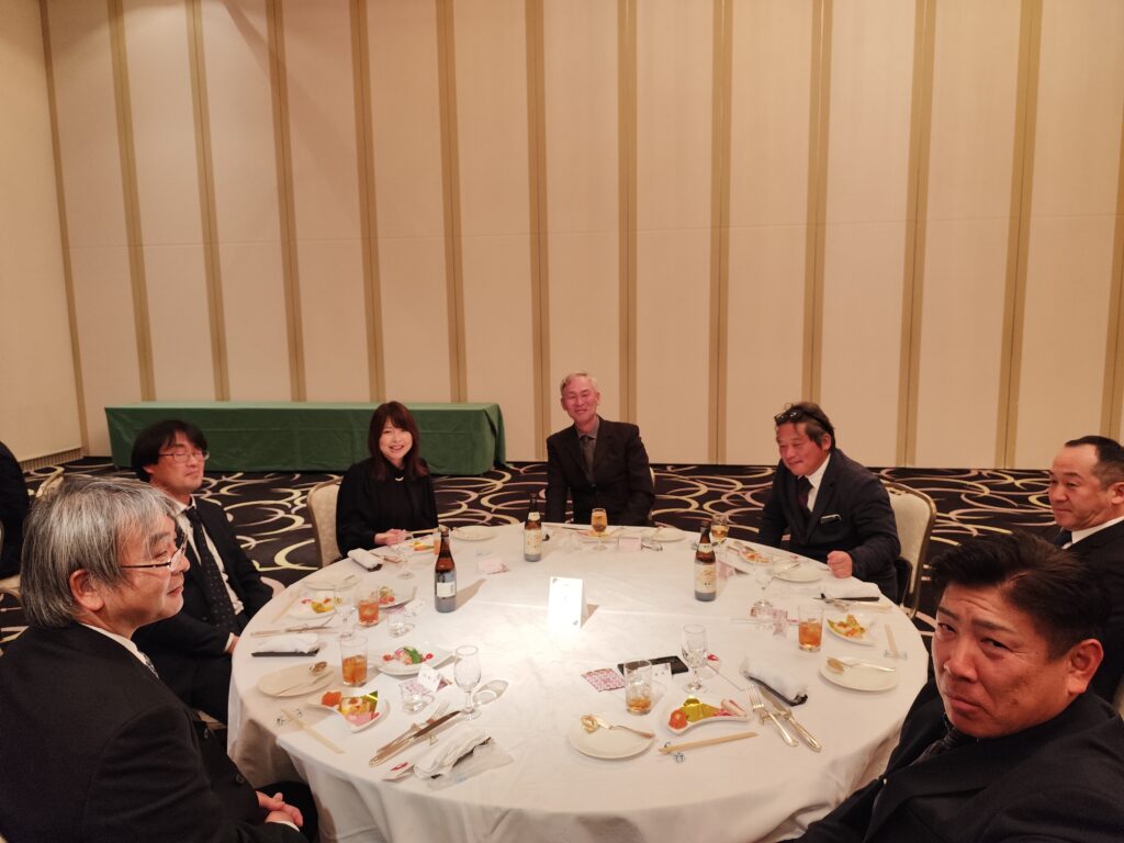 R8新年会